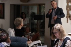 they-grow-grapes-in-that-country-south-africa.017