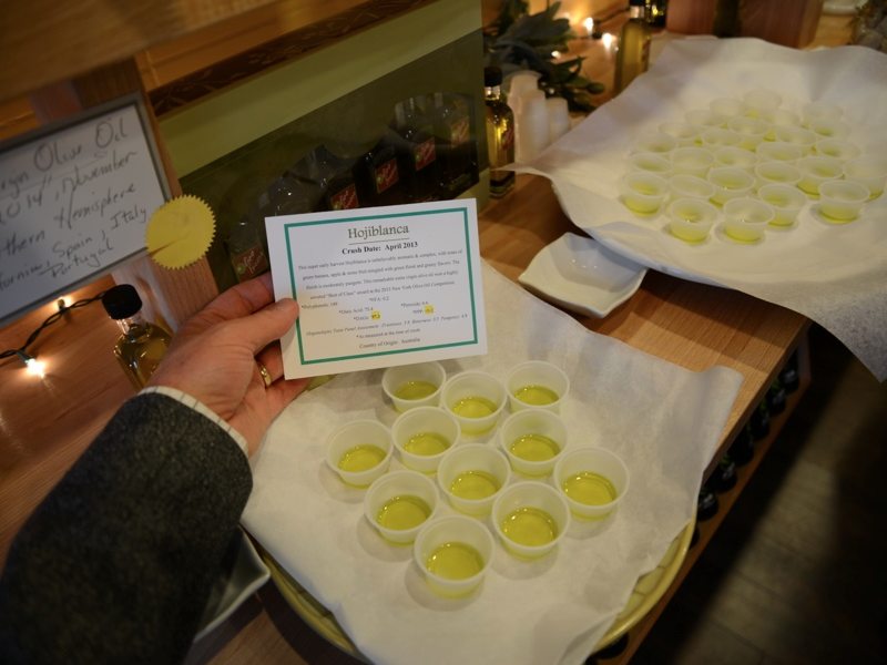 olive_oil_tasting